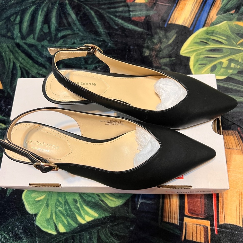 Liz Claiborne Black Pointed Slingback Heels